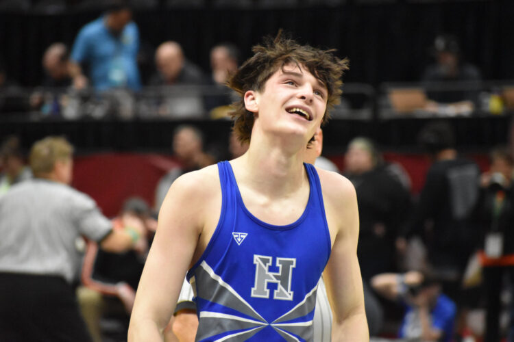 Hubbard’s Hackwelder gets 6th on podium in return to state